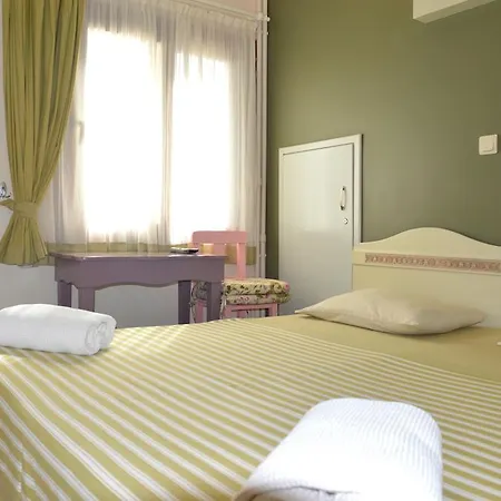 Erguvan Affittacamere *