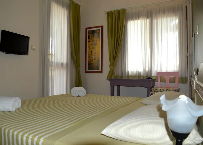 Erguvan Pensionat Foça